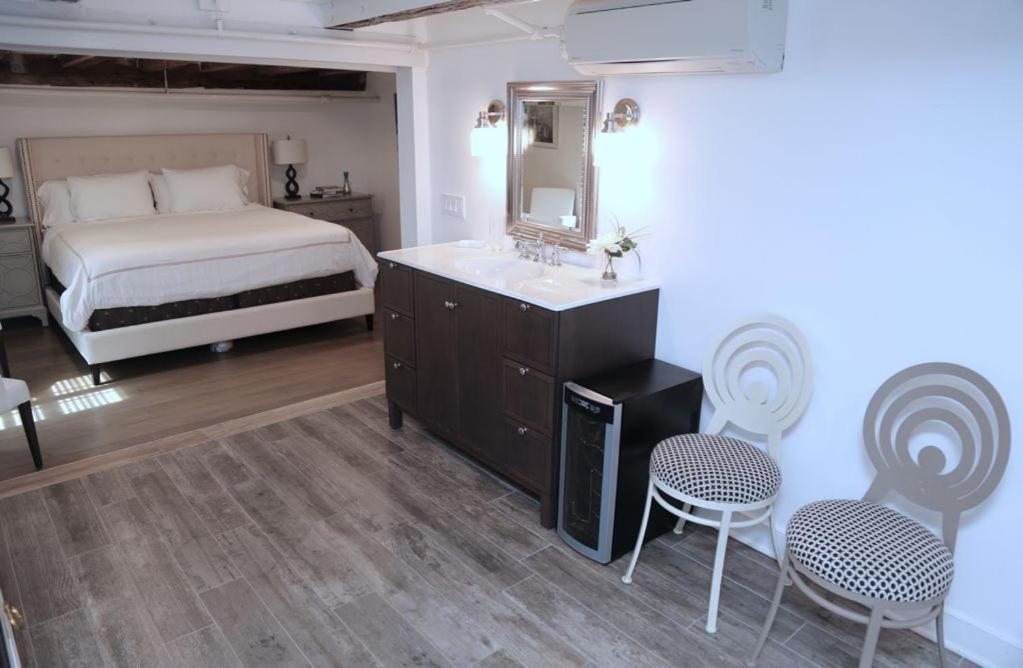 Harpoon House 3* Southampton