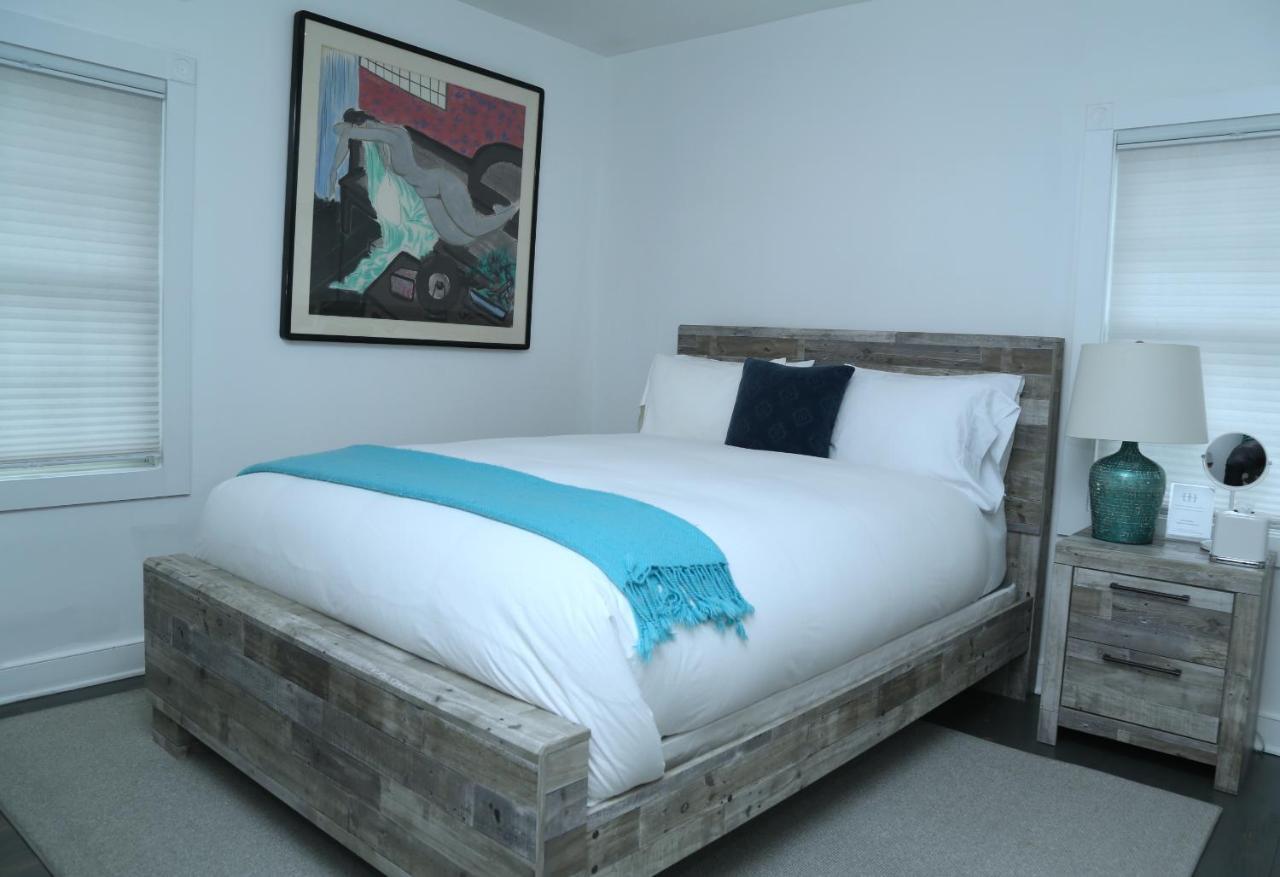 Bed & Breakfast Harpoon House 3*