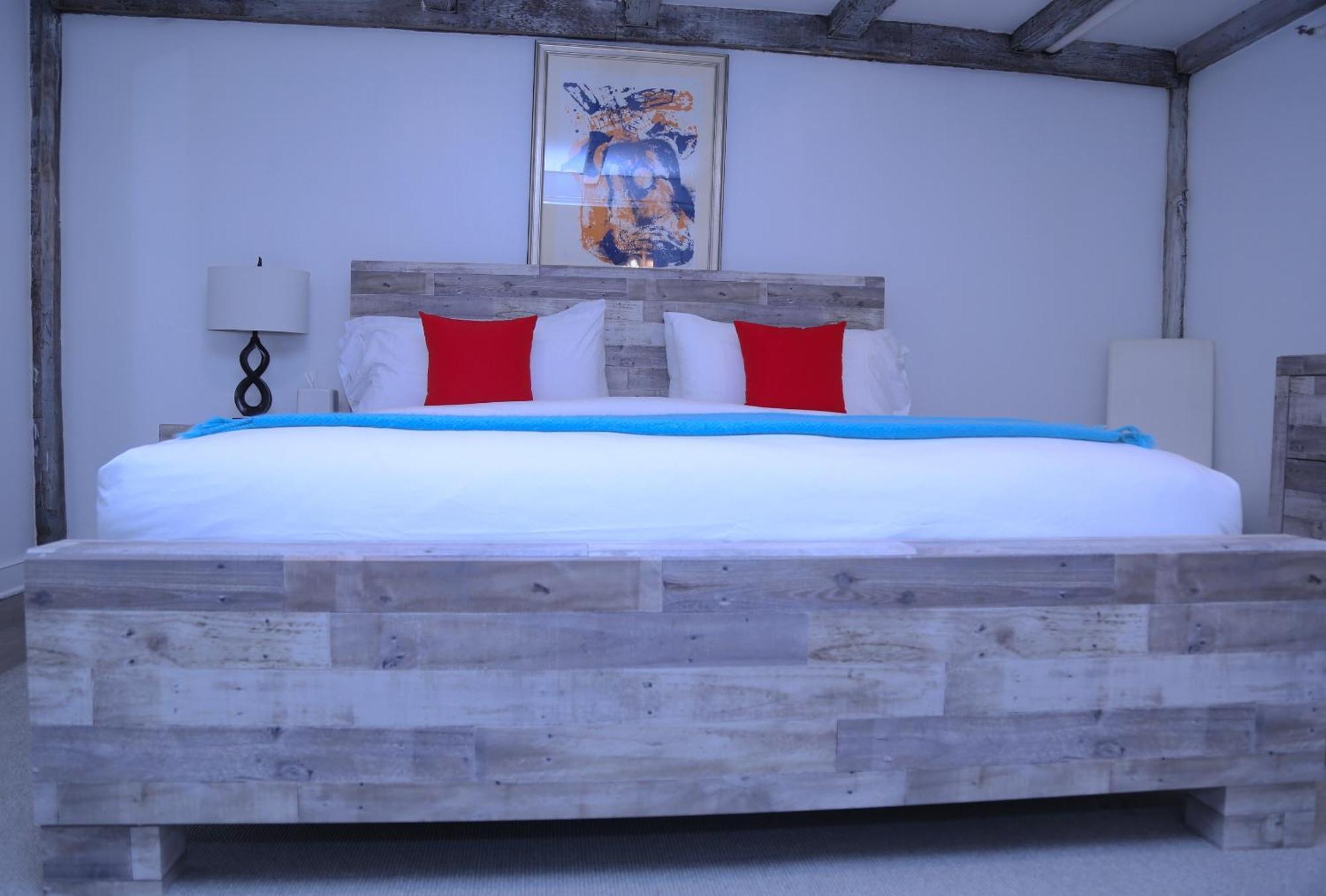 Harpoon House 3* Southampton
